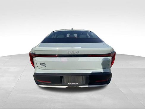 Used 2025 Kia K4 EX image 9