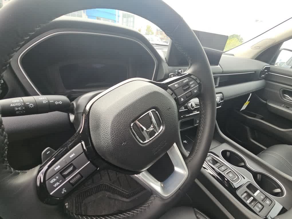 Used 2026 Honda Pilot Touring image 7