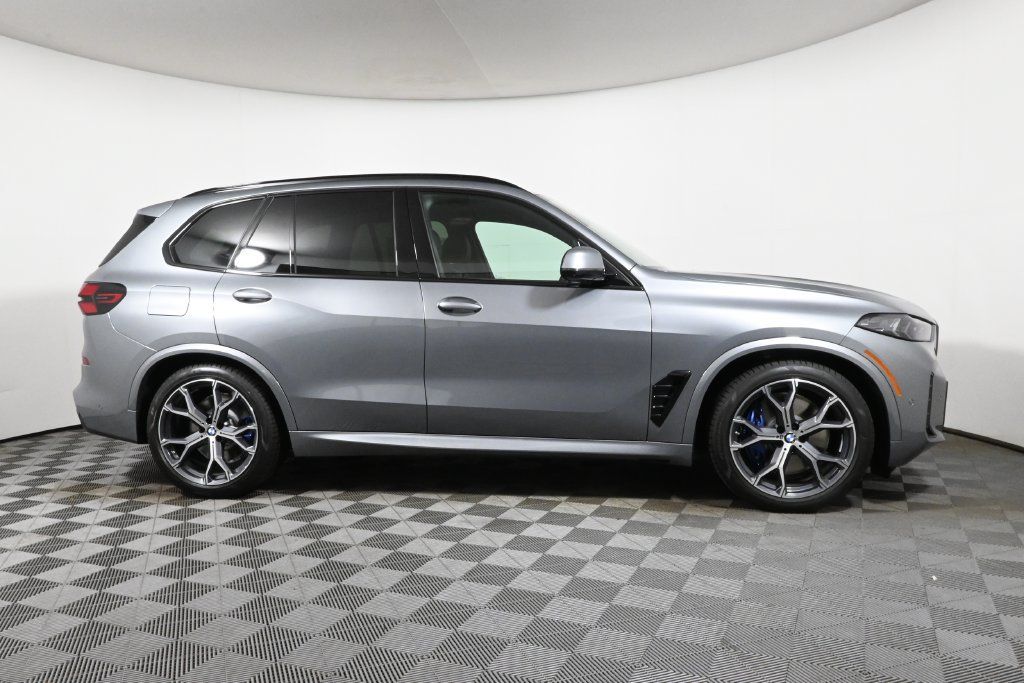 Used 2026 BMW X5 xDrive50e w/ M Sport Package AWD/4WD image 8