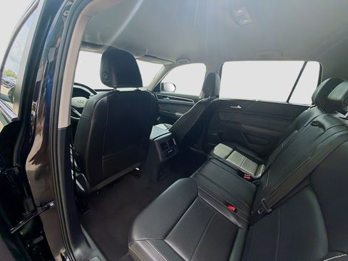 Used 2023 Volkswagen Atlas SE FWD image 24