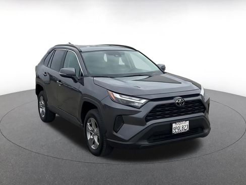 Used 2025 Toyota RAV4 XLE image 3