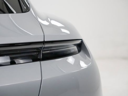 Certified 2025 Porsche Taycan 4S image 12