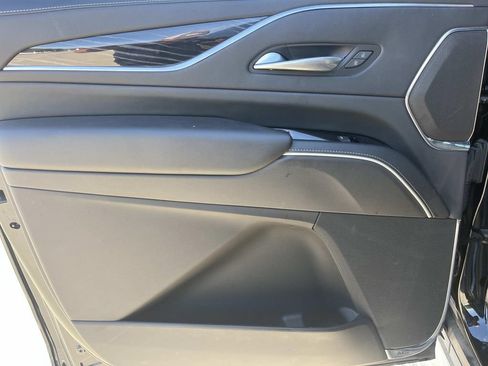 Used 2022 Cadillac Escalade ESV Sport w/ Touring Package AWD/4WD image 19