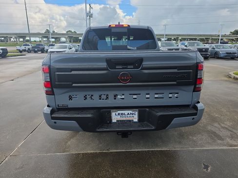 New 2026 Nissan Frontier PRO-4X w/ Pro-4x Convenience Package AWD/4WD image 2