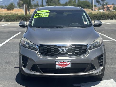 Used 2019 Kia Sorento L image 3