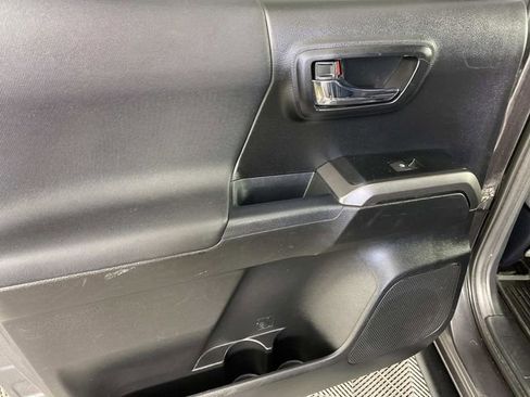 Used 2019 Toyota Tacoma TRD Sport w/ Technology Package AWD/4WD image 27