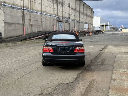 Used 2000 Mercedes-Benz CLK 430 Cabriolet image 8