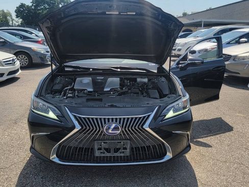 Used 2019 Lexus ES 300h FWD image 27