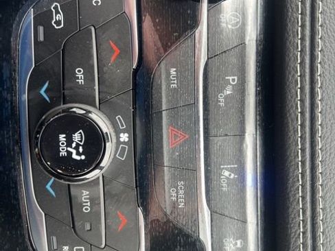 New 2026 Chrysler Pacifica Select image 31