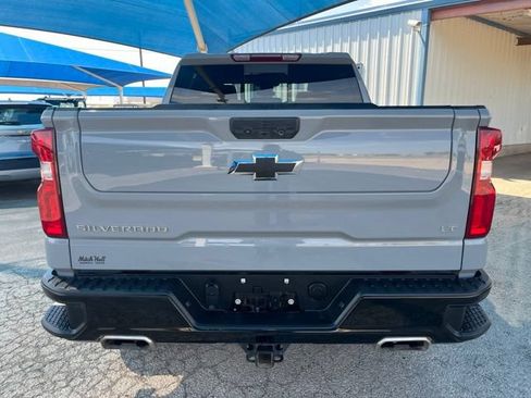 Used 2024 Chevrolet Silverado 1500 LT Trail Boss w/ Convenience Package II AWD/4WD image 7