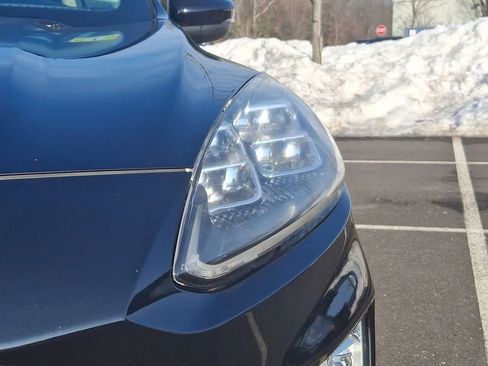 Certified 2020 Ford Escape Titanium w/ Titanium Premium Package 2.0 image 30