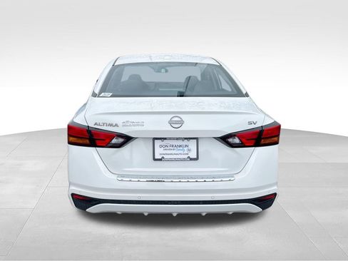 Used 2023 Nissan Altima 2.5 SV FWD image 7