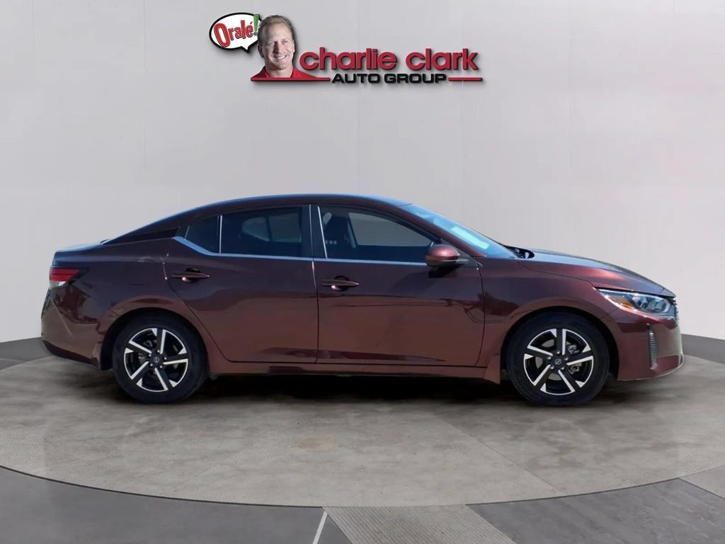 Used 2025 Nissan Sentra SV w/ All-Weather Package FWD image 6