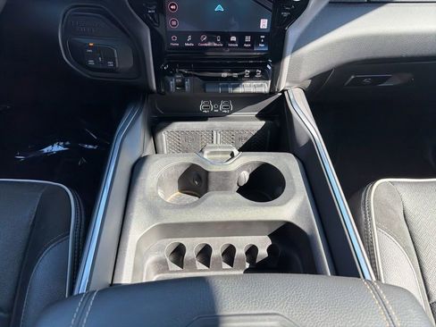 Used 2025 RAM 3500 Laramie w/ Sport Appearance Package image 28