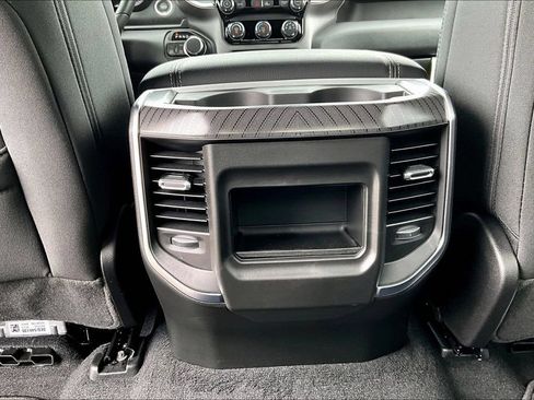 New 2026 RAM 1500 Express AWD/4WD image 14