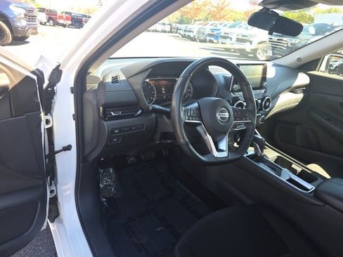 Used 2023 Nissan Sentra SV image 22