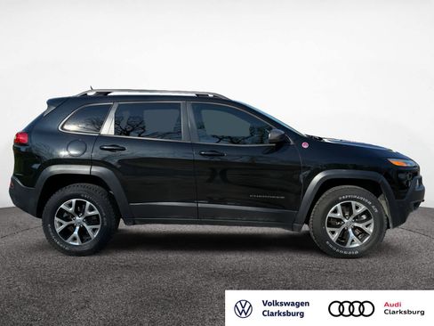 Used 2014 Jeep Cherokee Trailhawk w/ Technology Group AWD/4WD image 4