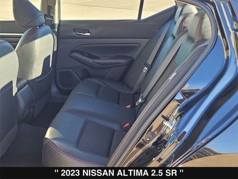 Used 2023 Nissan Altima 2.5 SR image 17