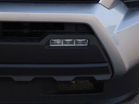 New 2026 Toyota Tacoma SR5 image 2