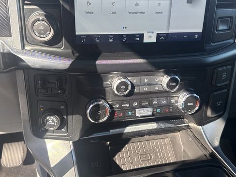 Used 2023 Ford F150 Limited image 25