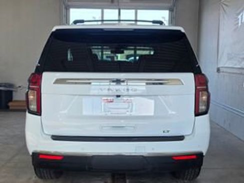 Used 2021 Chevrolet Tahoe LT w/ LT Signature Package image 4