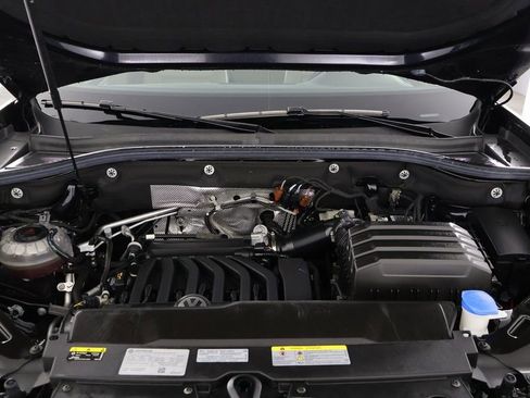 Used 2023 Volkswagen Atlas SE w/ Panoramic Sunroof Package image 14