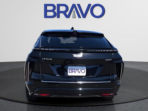 New 2024 Cadillac Lyriq Luxury image 6