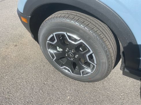 New 2025 Ford Bronco Sport Outer Banks image 9