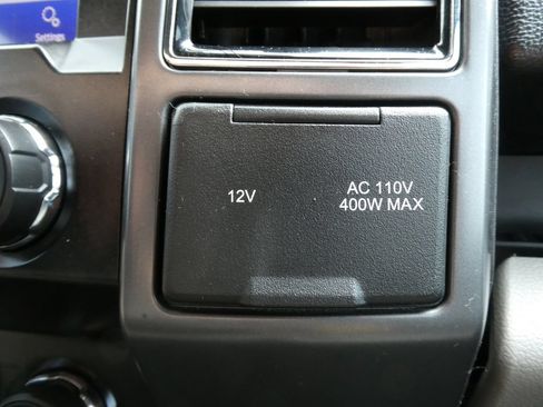 Used 2019 Ford F150 XLT w/ Equipment Group 302A Luxury AWD/4WD image 28