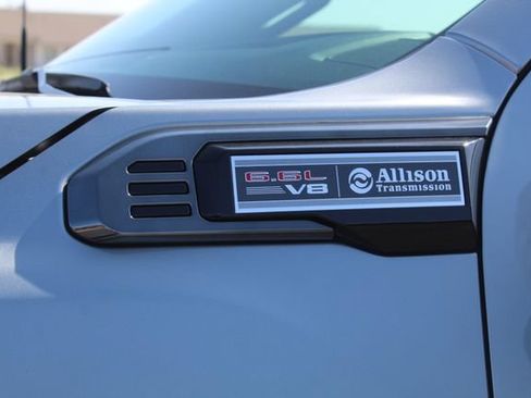 Used 2025 GMC Sierra 2500 AT4 w/ AT4 Premium Plus Package AWD/4WD image 13