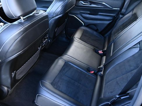 Used 2022 Jeep Grand Cherokee Altitude image 9