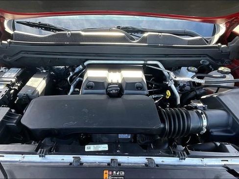 Used 2023 GMC Canyon AT4 w/ AT4 Premium Package image 10