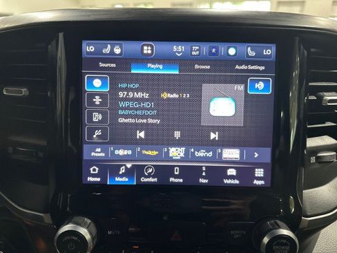 Used 2023 RAM 1500 Laramie AWD/4WD image 63