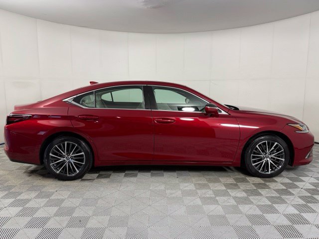 Used 2025 Lexus ES 350 w/ Premium Package FWD image 10