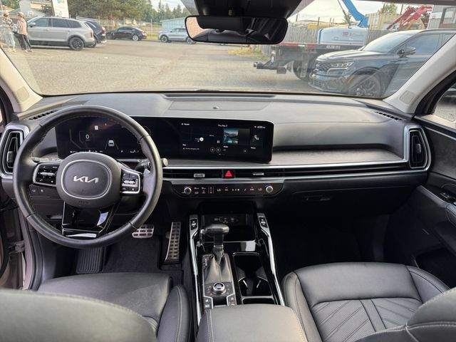 Used 2025 Kia Sorento SX Prestige AWD/4WD image 21