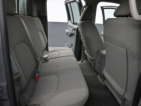 Used 2018 Nissan Frontier SV AWD/4WD image 21