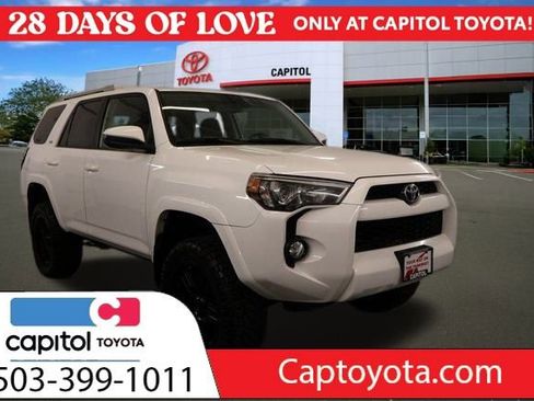 Used 2017 Toyota 4Runner SR5 image 1