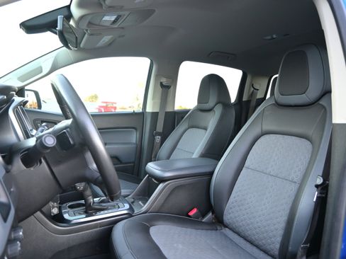 Used 2019 Chevrolet Colorado Z71 image 9