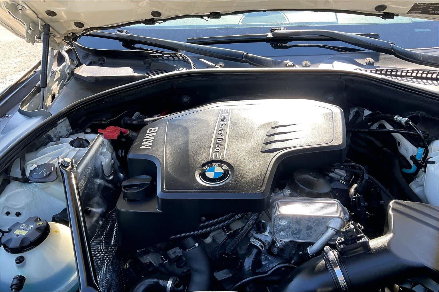 Used 2015 BMW 528i xDrive Sedan AWD/4WD image 29