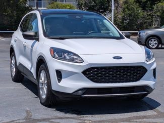 Used 2022 Ford Escape SE w/ Convenience Package FWD video 3