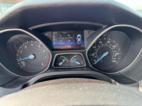 Used 2015 Ford Focus SE image 44