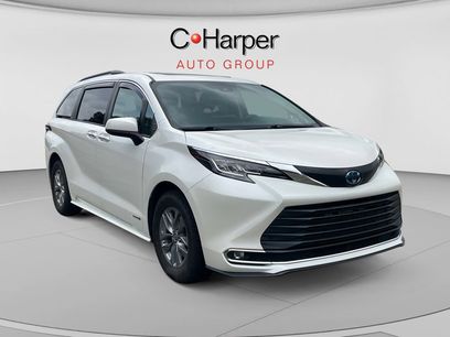 Used 2021 Toyota Sienna XLE w/ XLE Plus Package