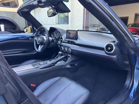 Used 2019 MAZDA MX-5 Miata RF Grand Touring image 16