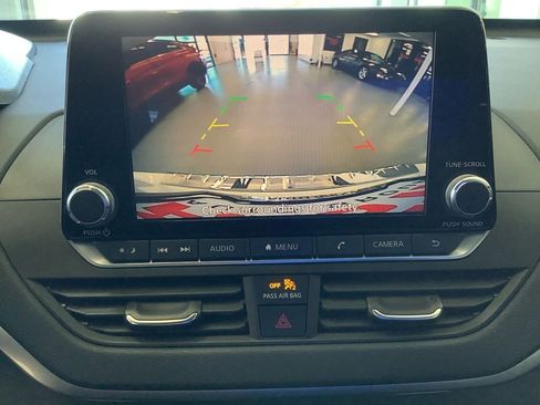 Used 2021 Nissan Altima 2.5 SV FWD image 26