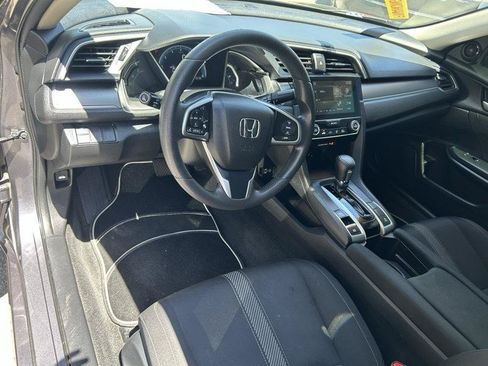 Used 2018 Honda Civic EX image 8