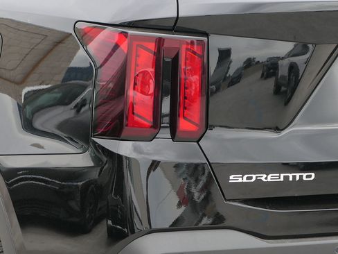 New 2026 Kia Sorento S FWD image 31