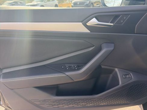 Used 2025 Volkswagen Jetta S image 7