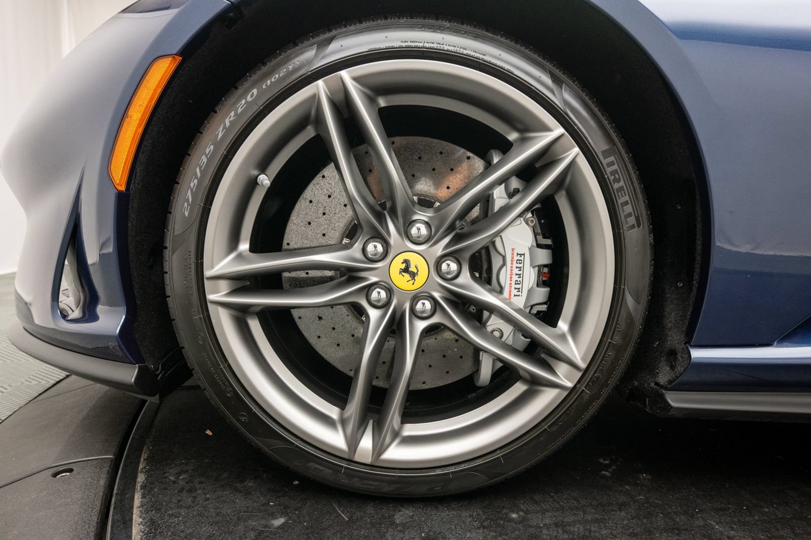 Used 2021 Ferrari 812 GTS RWD image 34