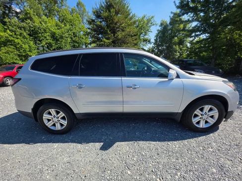 Used 2013 Chevrolet Traverse LT AWD/4WD image 4
