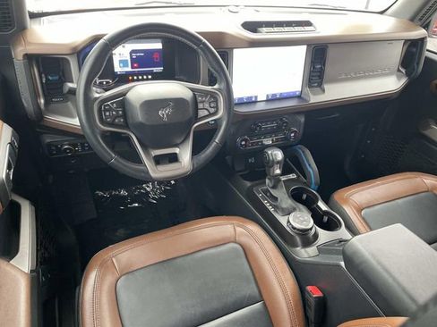 Certified 2023 Ford Bronco Outer Banks w/ Sasquatch Package AWD/4WD image 7